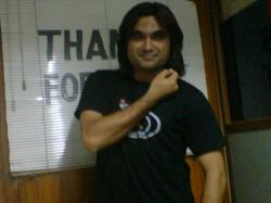 Feroz Aleem model in Karachi