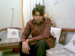 Shumail model in Karachi