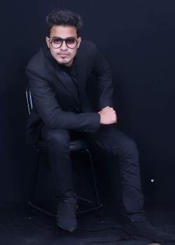 shabbih abbas model in Lahore