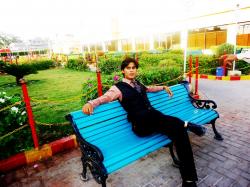 Abdul Razaque Hattar model in Karachi