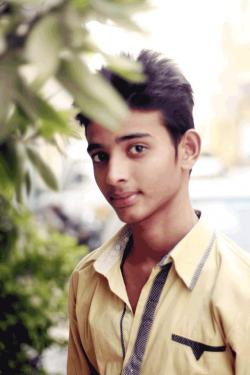 Mohsin Rizvi model in Karachi