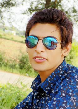 Adeel model in Gujrat