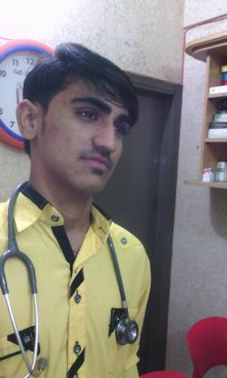 FARZ KHAN model in Karachi