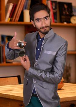 Umer model in Karachi
