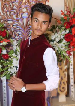 Ahsan Amin model in Karachi