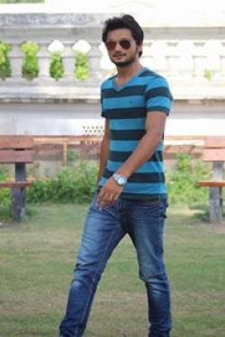 ATIF MAQSOOD model in Lahore