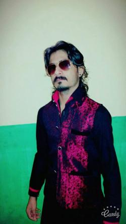 yaseen khan model in Karachi