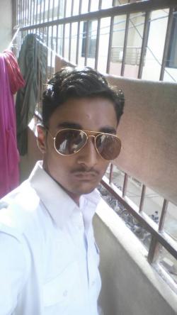 hassan nadeem model in Karachi