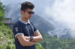 Ashir Mubeen model in Peshawar