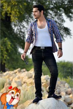 Faisal Gulfam model in Peshawar