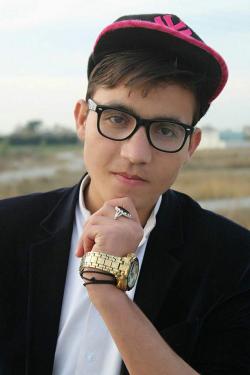 waleed ayaz model in Peshawar