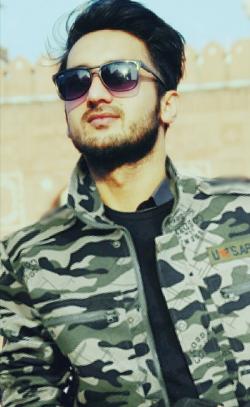 Fawad Khan model in Peshawar