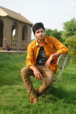 Kaleem Khan model in Faisalabad