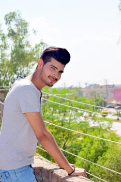 Mohsin Amjad model in Lahore