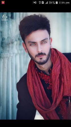 Zeeshan model in Karachi