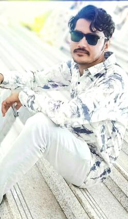 Rashid Ali model in Karachi